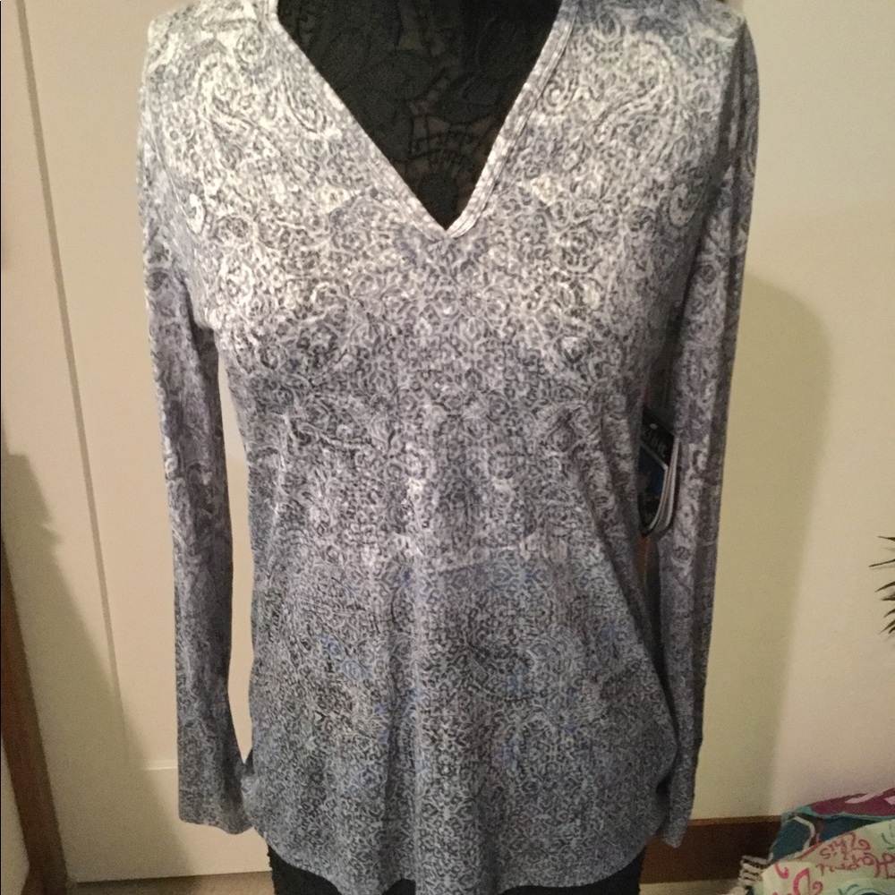Brand new Kuhl top